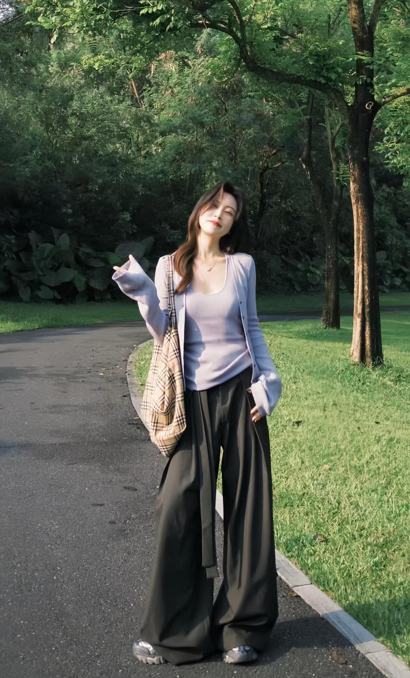 秋日穿搭 韩系穿搭 早秋松弛感穿搭 简约穿搭 ootd穿搭