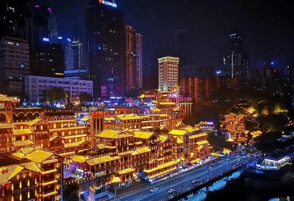 西方正形成一个"危险共识"：对于中国，可以无视底线？一颗芯片有多小？比你指甲盖