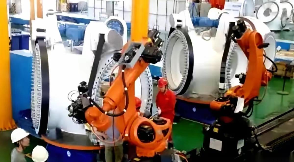 有个在日本的哥们，深夜发了篇小作文，捅了马蜂窝。他说，咱们在七个东西上，被日本