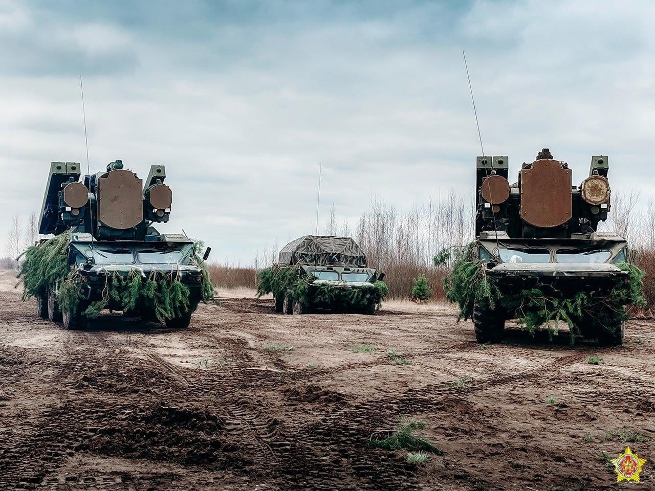 按照特朗普公开的28条内容，最为关键的几点：“北约不再进一步东扩，乌克兰同意将不