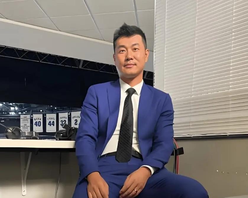 王仕鹏回应任职传闻，愿意挺身而出帮扶宏远接受媒体采访时，王仕鹏正面击碎了自