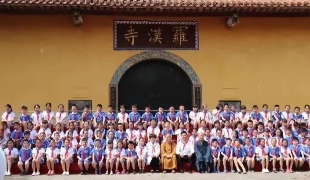 汶川地震108个罗汉娃，哪是天意？全是普通人拿命拼的奇迹2008年汶川大地震