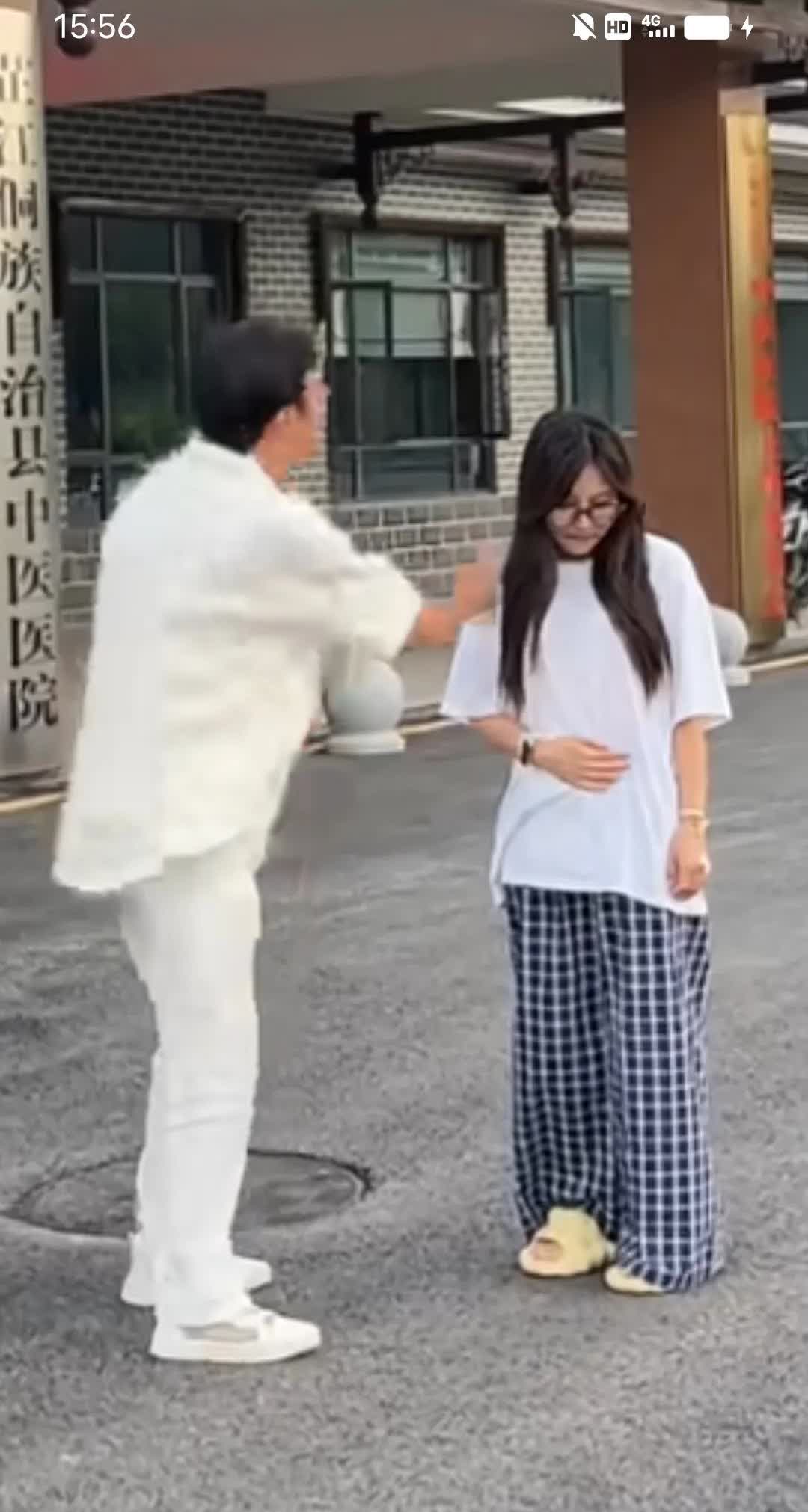 傻脸了吧！女子被男闺蜜劝说，去医院把孩子流掉，女子听信闺蜜的话，把孩子流了，男朋
