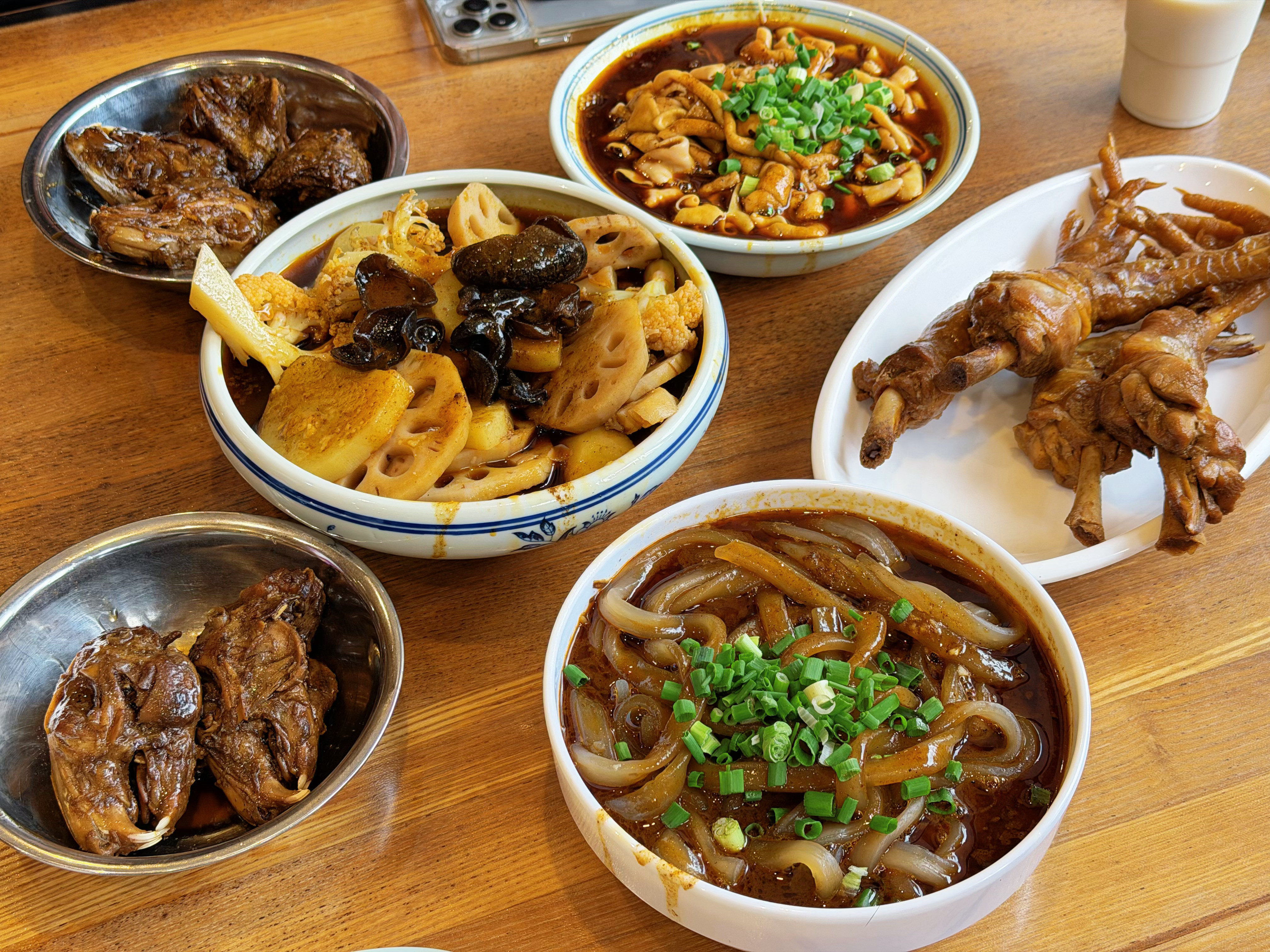 带我们吃点成都下午茶，硬核[666]​​​