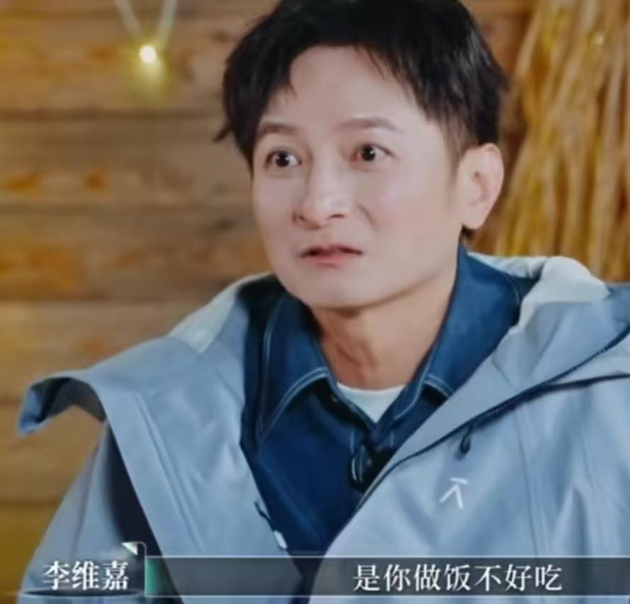 车崇健不知道李施嬅喜欢吃什么，李维嘉和吴昕听了后都震惊了！车崇健：“我先问她喜