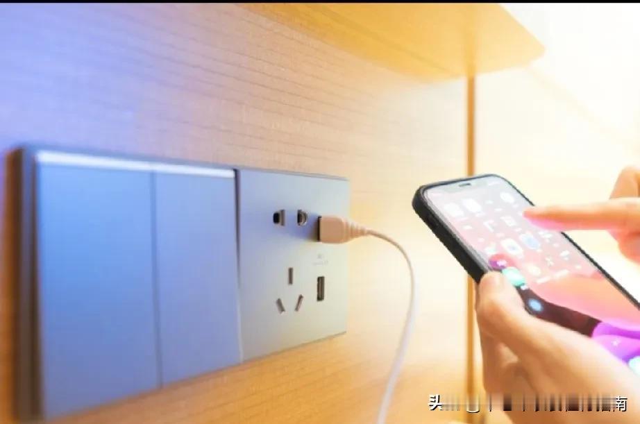 手机耗电快、一天充好几次？别乱关后台！点这里一键省电90%谁没被手机耗电快