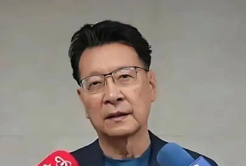 赵少康喊话大陆：“你们为什么不出来讲话，说只要台湾不独立就不打它？”甜嘟爸爸想