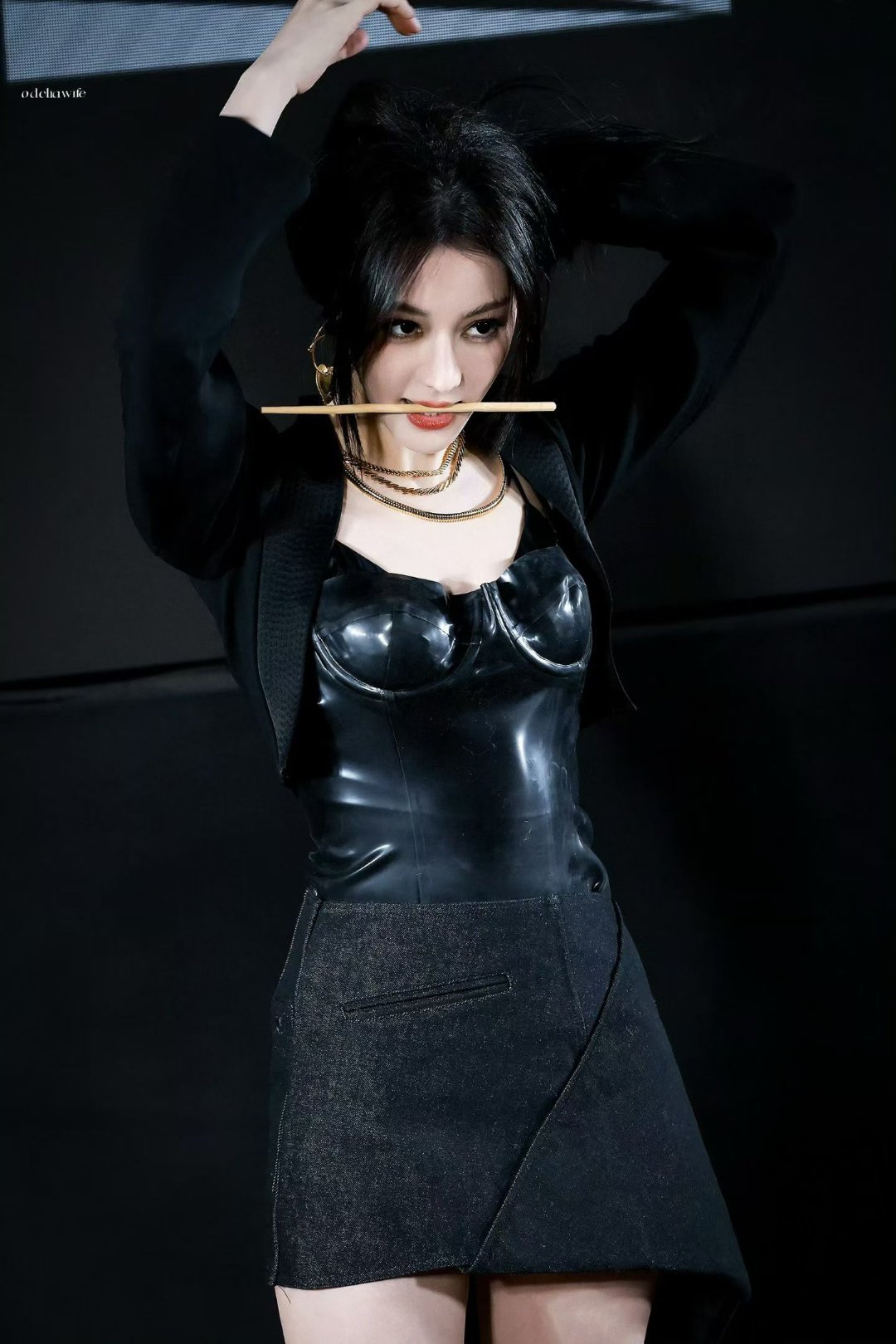 姐姐我是地枭来抓我