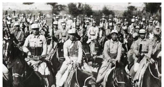 1937年甘肃，马家军旅长马禄，抓到了红三十军的参谋长黄鹄显。没上报，没用刑，反