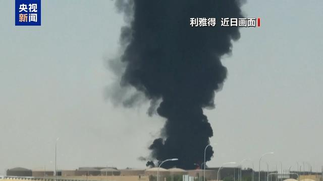 沙特机场被炸，300多人死伤。网上立马有人跳出来给胡塞洗地：沙特不也炸胡塞的机场吗？两边都一样，谁也
