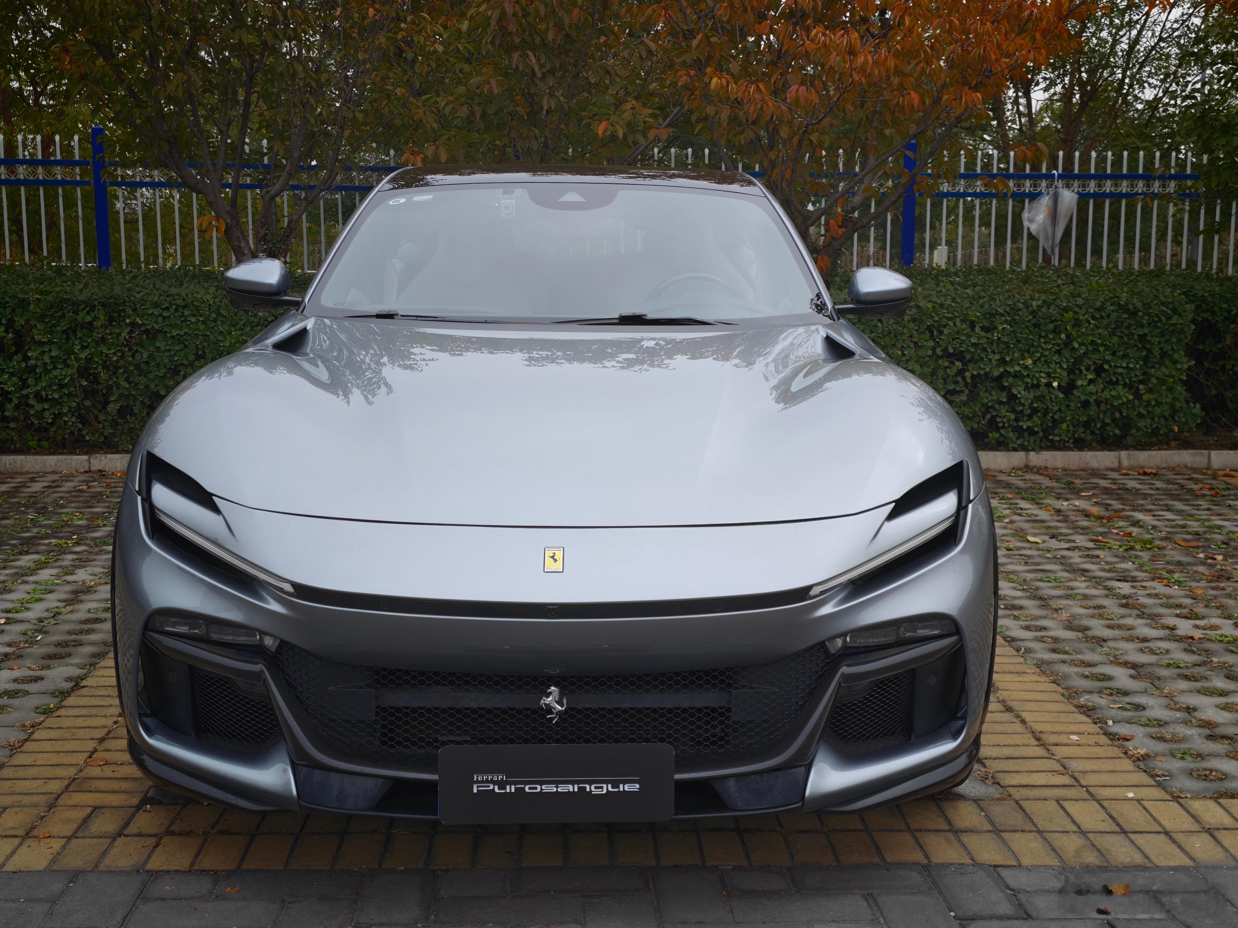 开工超级汽车法拉利purosangue​​​