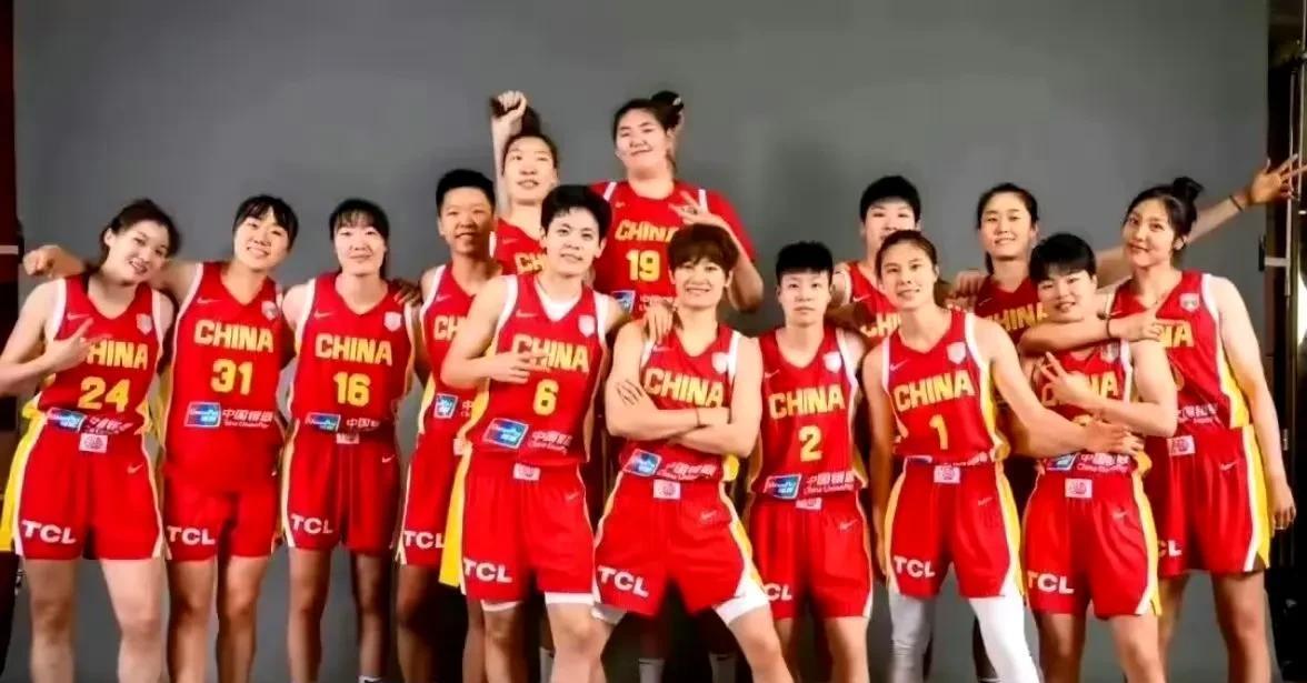 #中国女篮无缘亚洲杯决赛#中国女篮意外输给日本，让人遗憾，很多观众接受不了这个结
