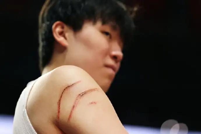 祝贺杨瀚森，并非他赛场上数据有多好，而是斯普利特在开拓者队与西部强队火箭队的比赛