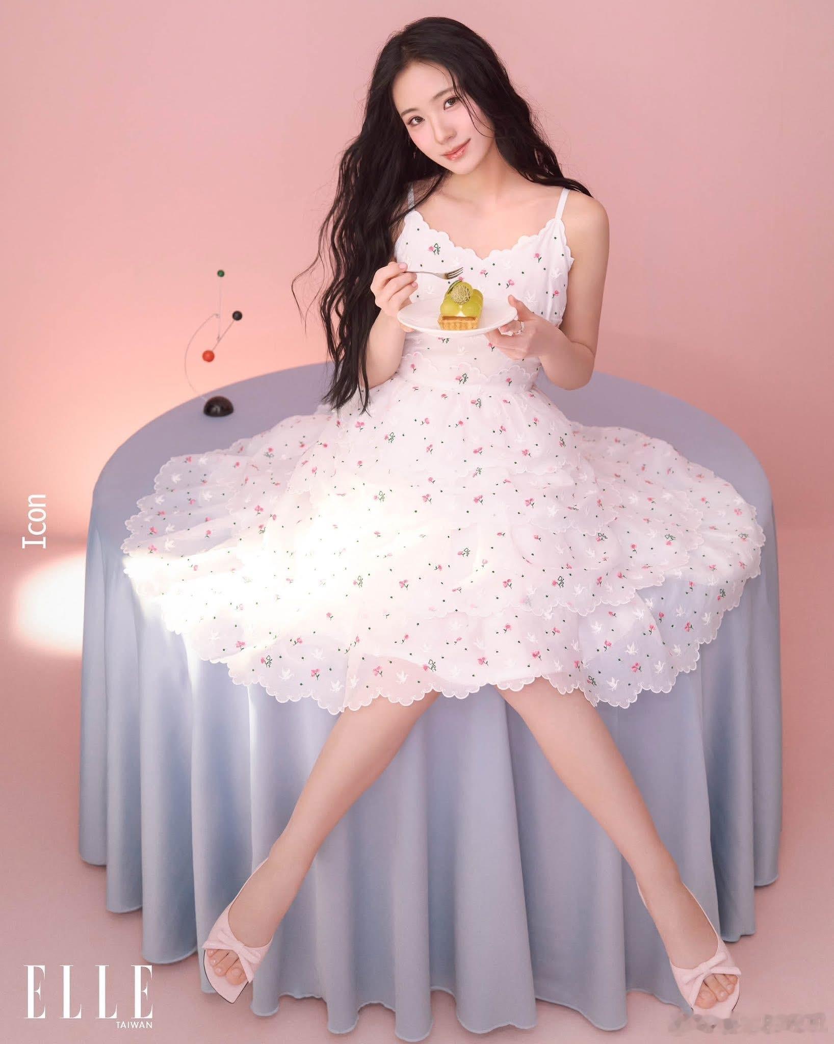 Lily近照，拍杂志～小s二女儿近照