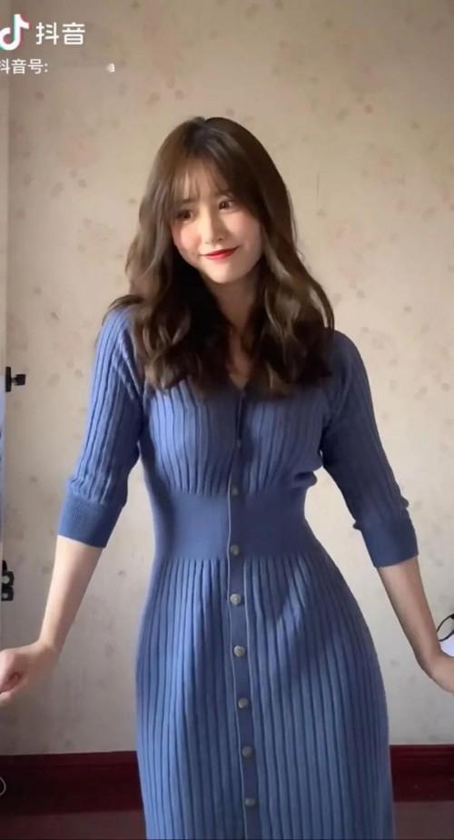 唉，真是世事无常。网红一栗小莎子因癌症剃光头4月10日，千万粉丝网红“一栗小莎子