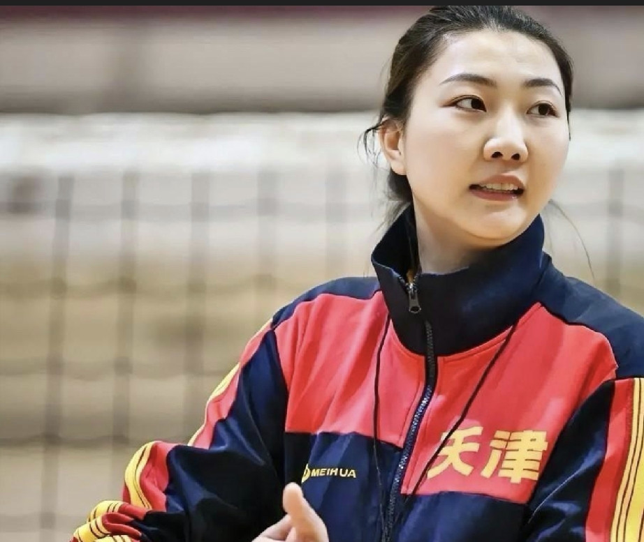 袁心玥留洋这一趟回来，接受采访袁心玥留洋归来后，直截了当地展现了自己对世界排坛的深刻了解，没有半句客