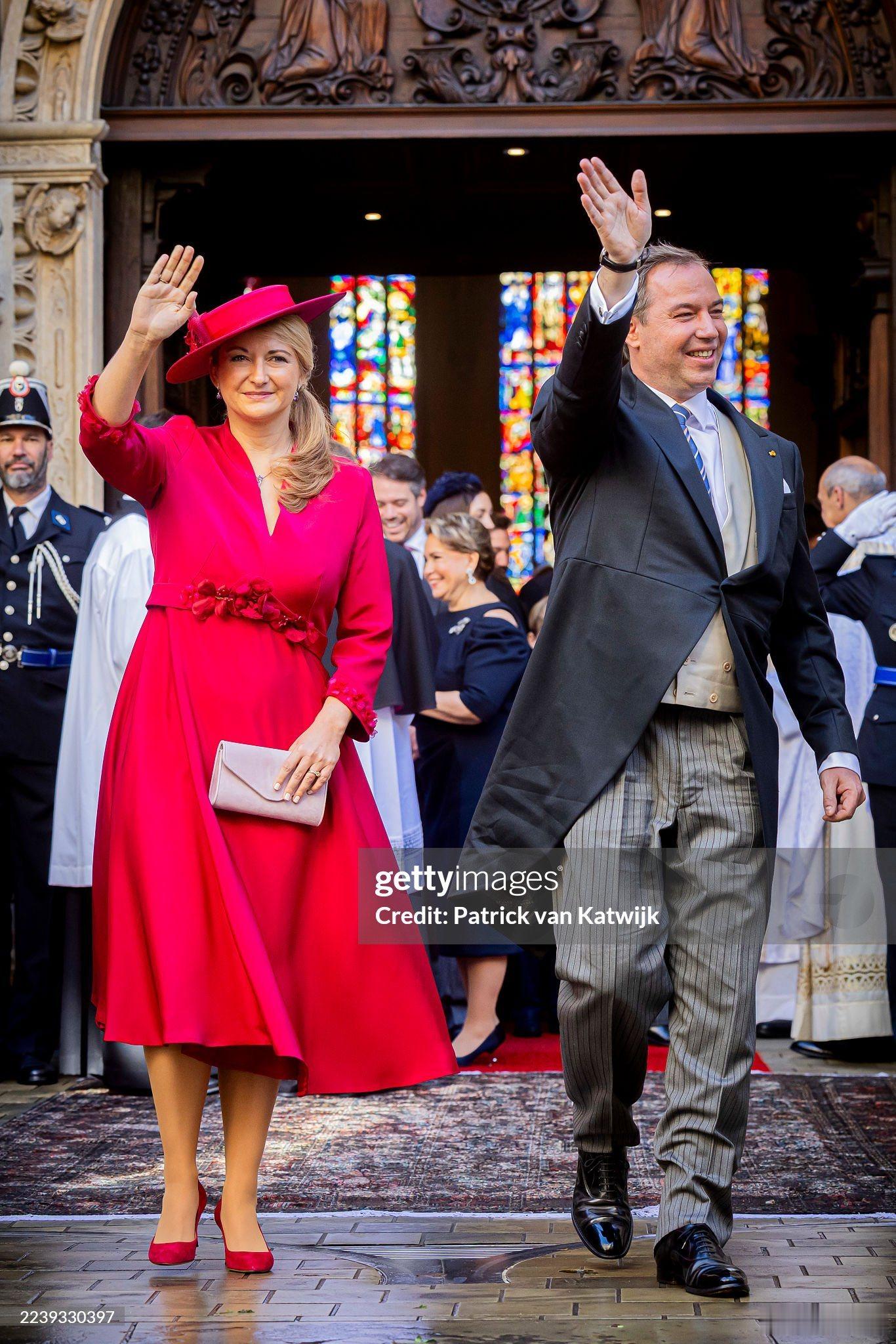卢森堡王室🇱🇺10月5日，卢森堡大公纪尧姆五世和大公夫人斯蒂芬妮率领众王室