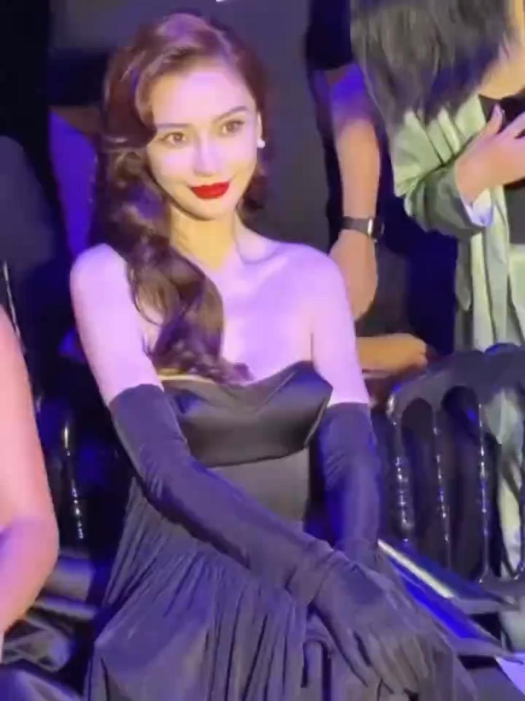 AB的绝美骨相 顶光都能hold住 杨颖