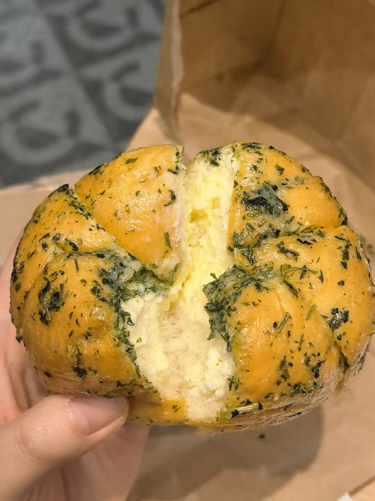 纸飞机的面包是有点东西