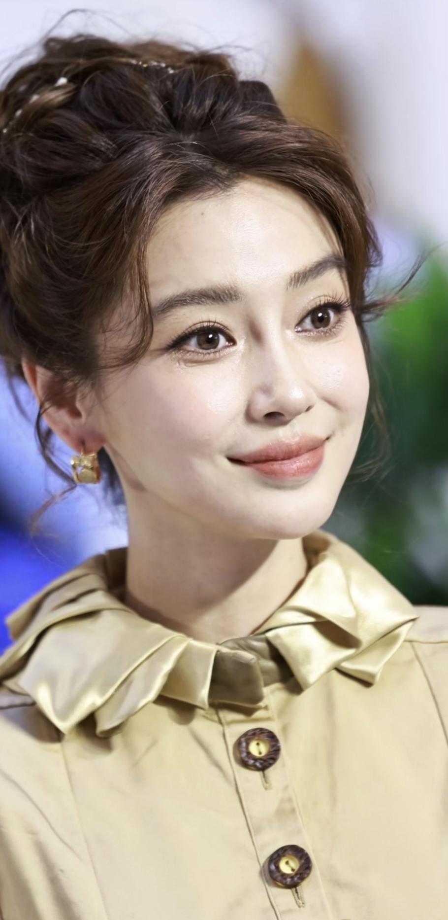 杨颖，无美颜无滤镜的状态真美