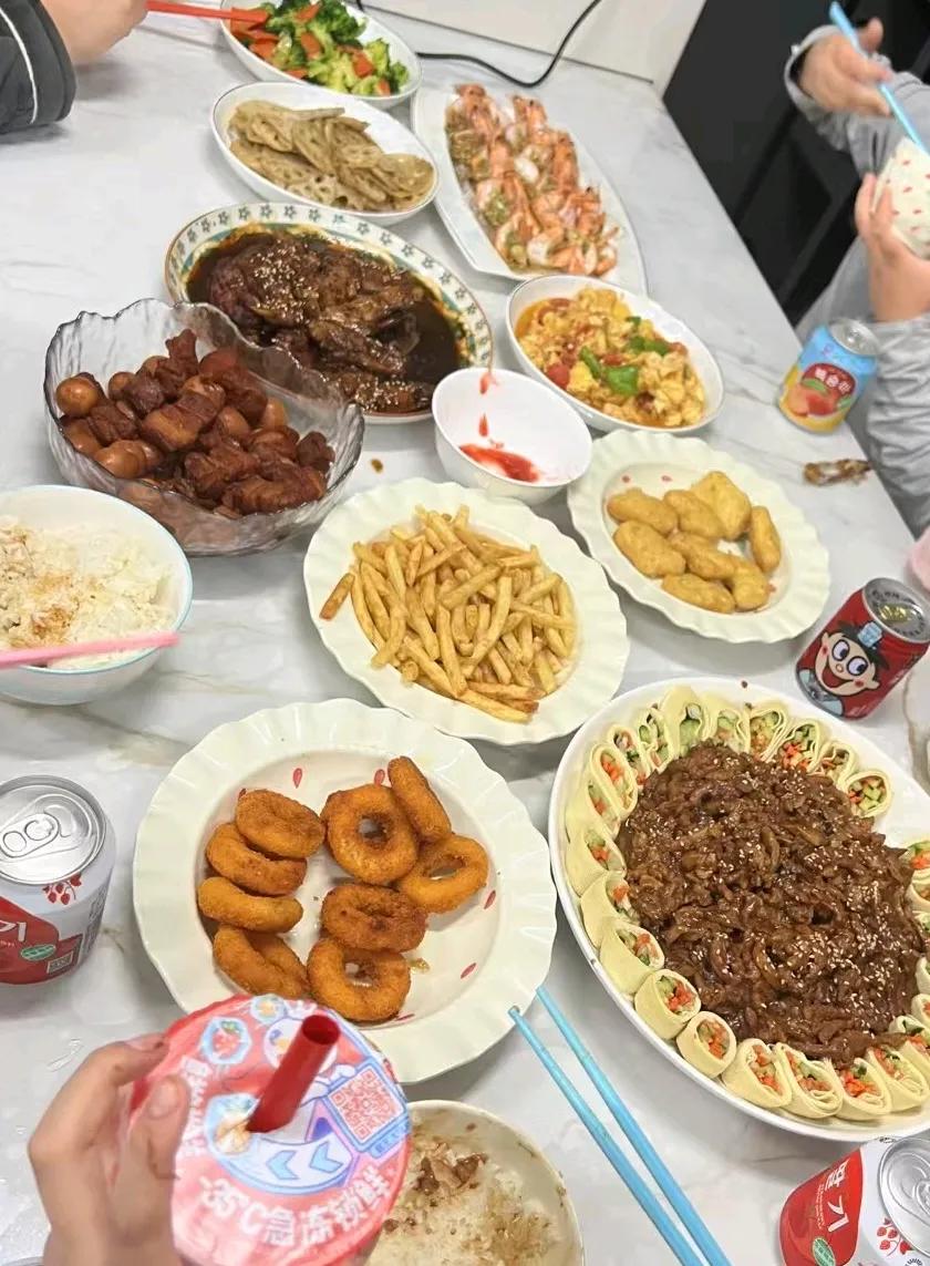 同事说这是她第一次下厨做饭，这水平可以啊……朋友会做饭