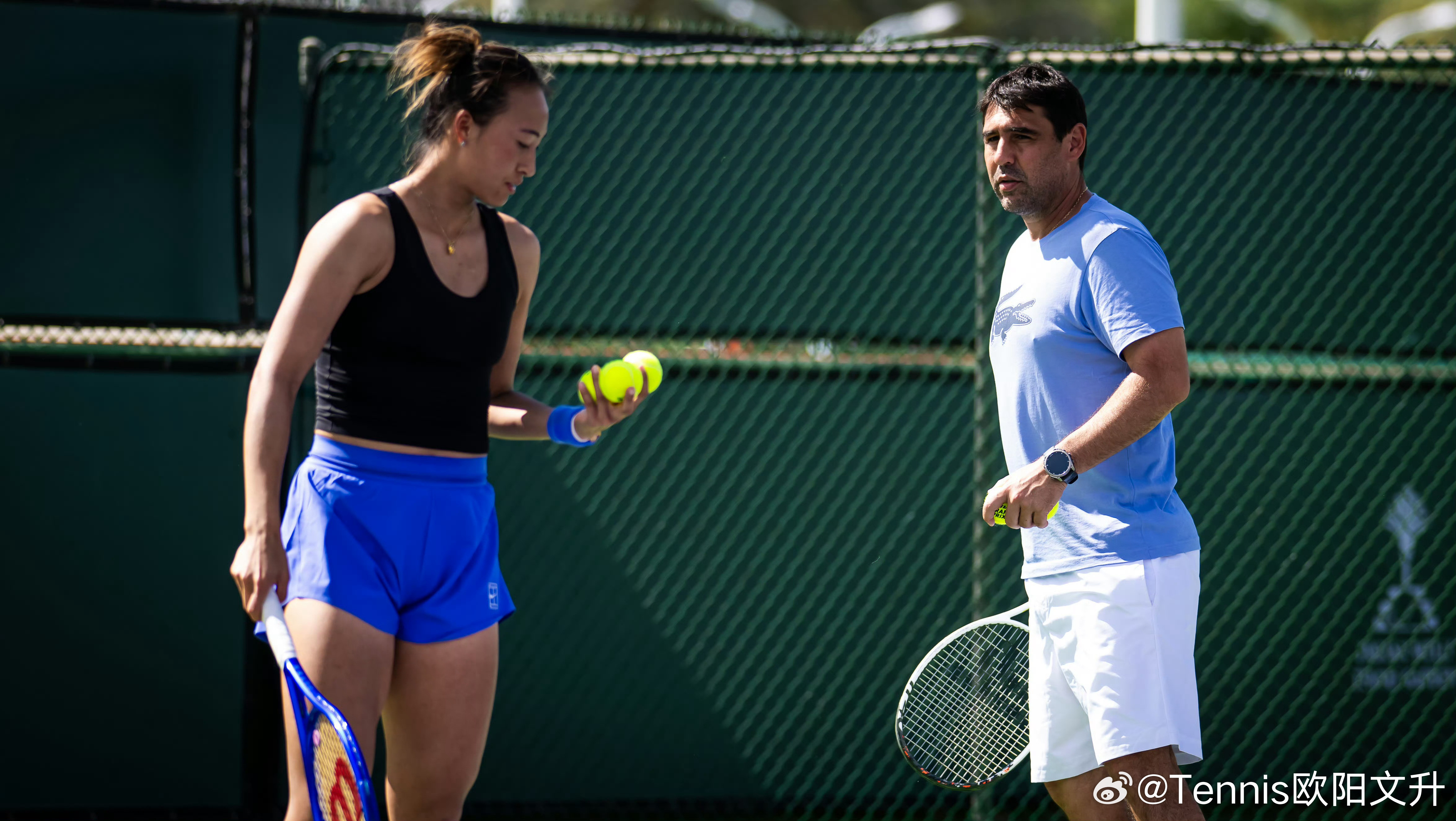 郑钦文回应换教练传闻🇨🇳郑钦文在印第安维尔斯接受腾讯体育记者采访时回应换教练
