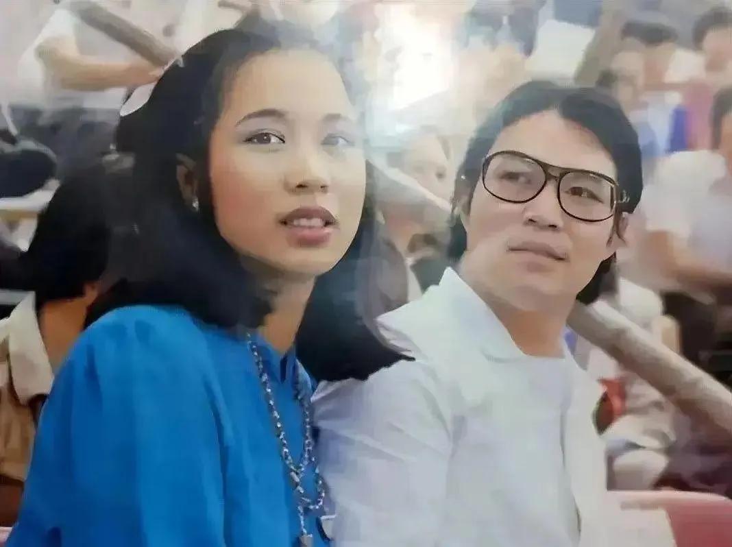 霍震霆为何动了申办奥运会的念头？或许他更想给自己儿子铺路。这老爷子精得很！申办