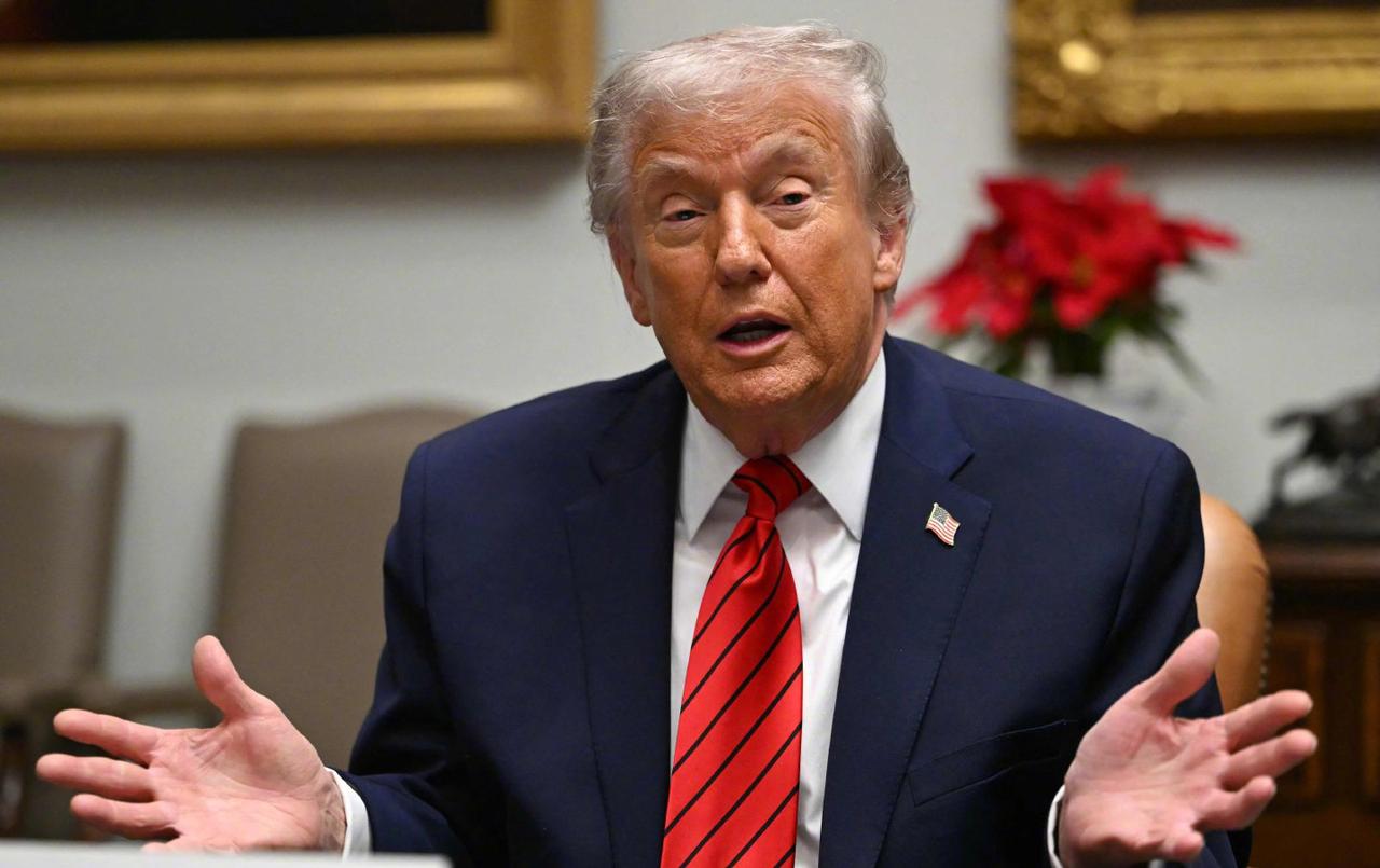 特朗普的一句话，让这次扣船事件的性质变得更微妙了。在证实美军扣押了一艘委内瑞