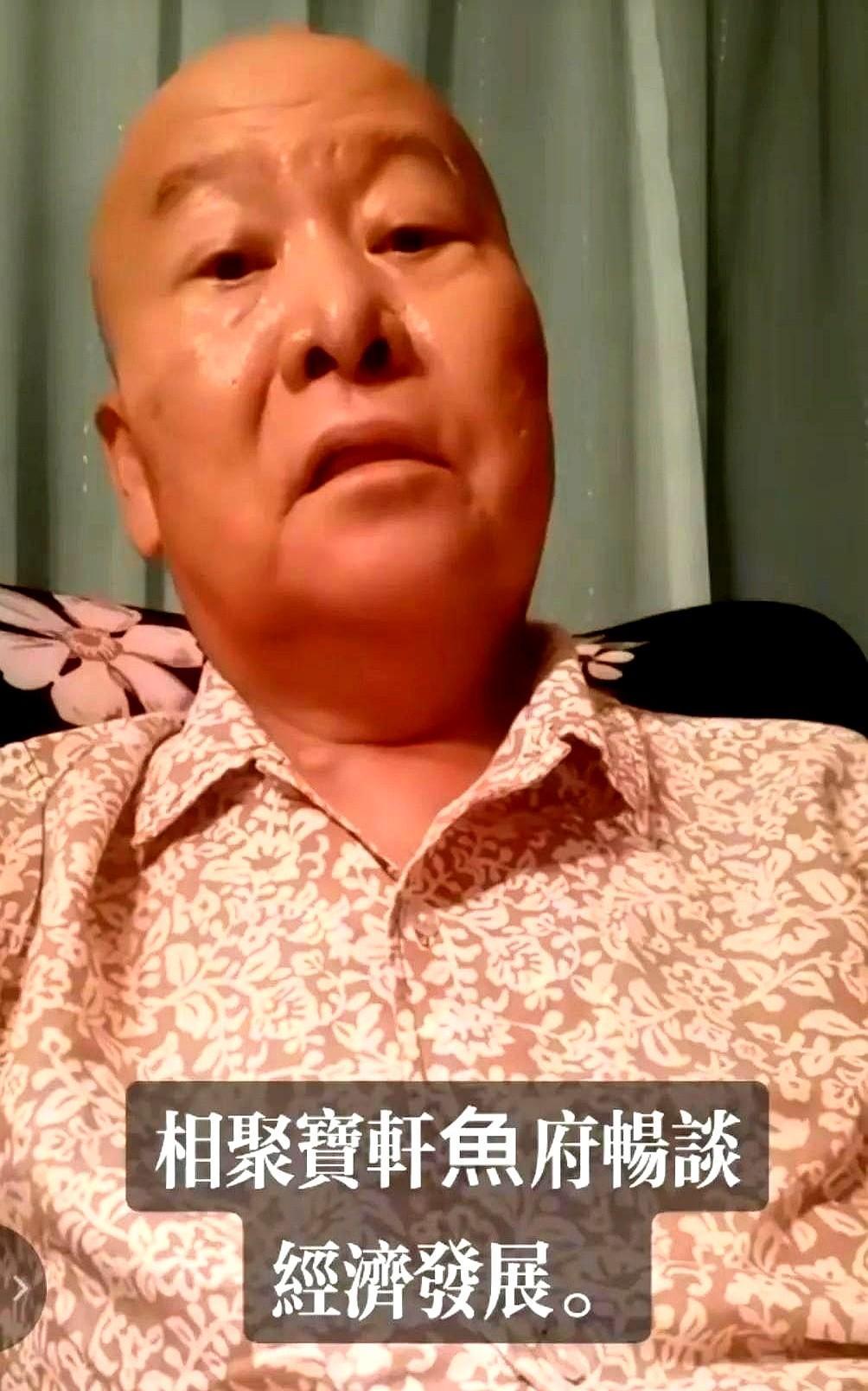 自相声演员杨议先生在津门宝轩渔府举行了收徒仪式之后，很多非天津卫人和天津卫一些低
