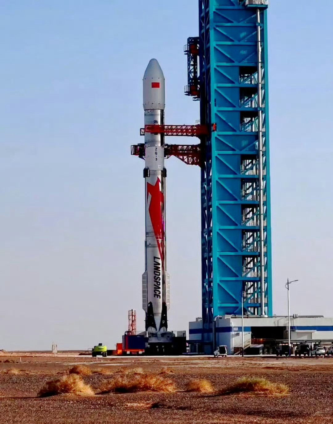 我国两款可回收重复使用火箭——蓝箭航天“朱雀三号”航天科技集团“长征十二号甲”