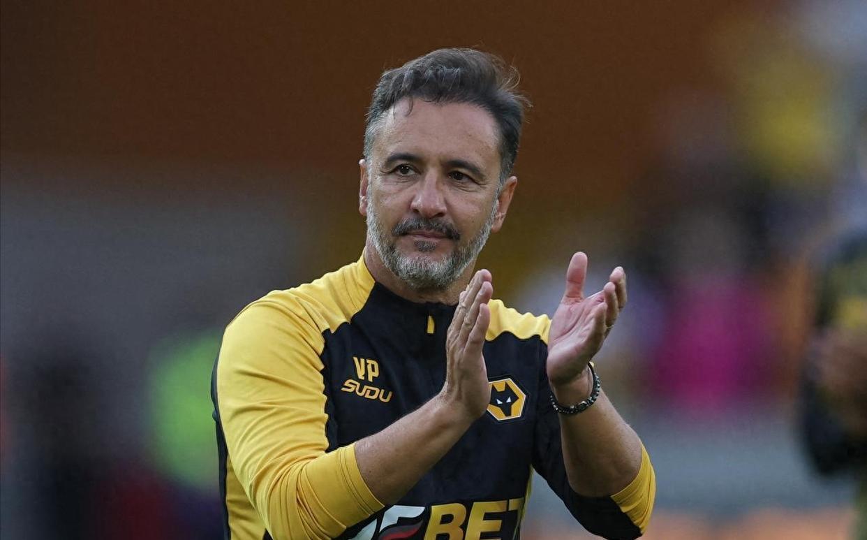 申花会不会效仿英超豪门对前海港主帅做法？前不久前海港主帅，也是英超狼队主帅下课！