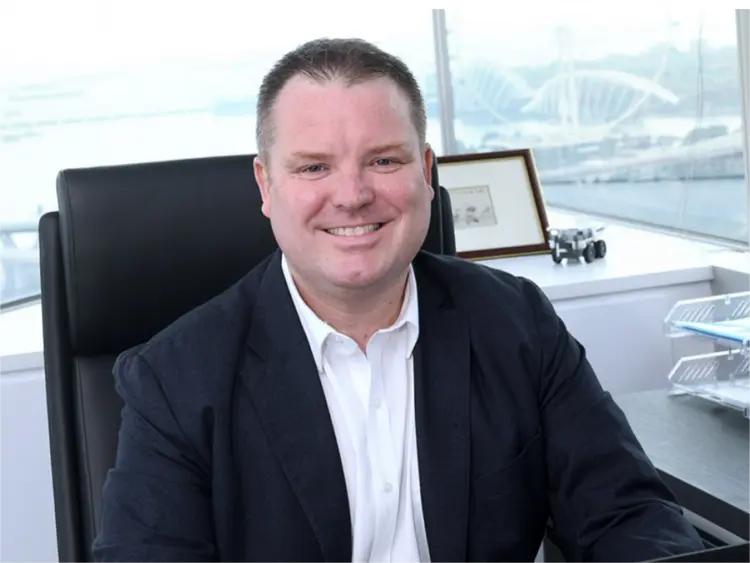 国际乒联过河拆桥！丹顿实际执掌WTT，刘国梁被架空皆因拎不清？近日国际乒联宣