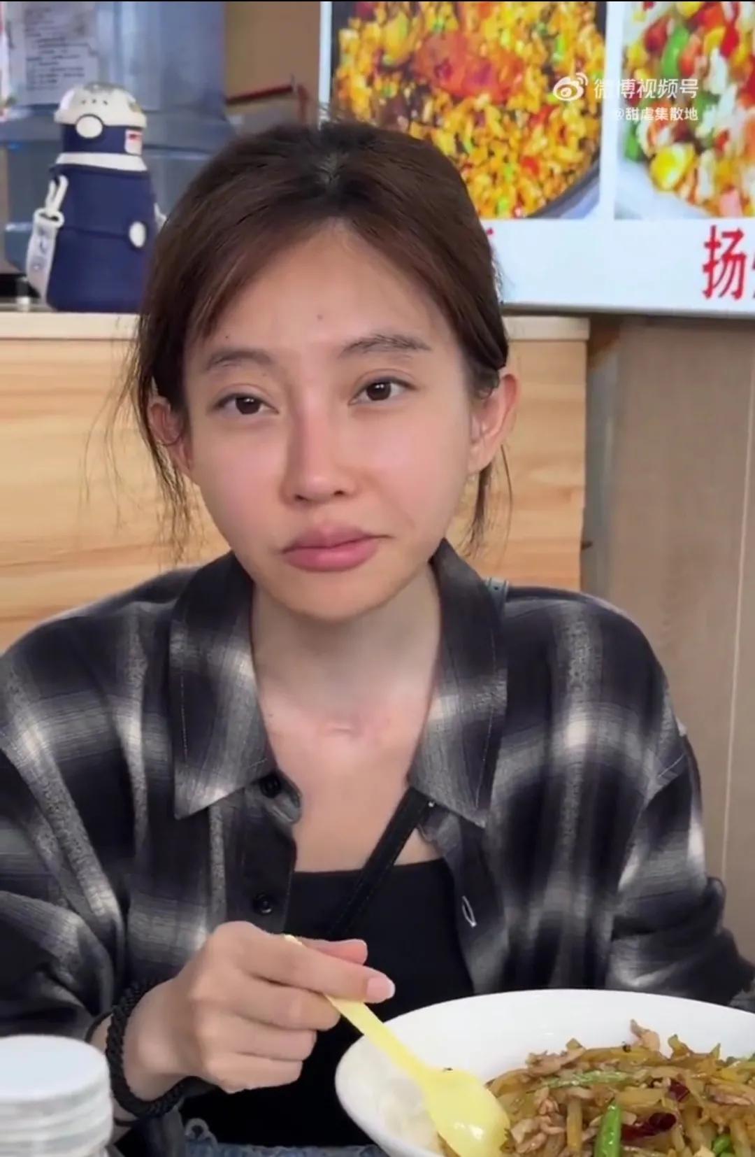 实话实说，素颜的冯提莫还是很漂亮的！经常刷视频的人对于冯提莫这个名字应该不陌