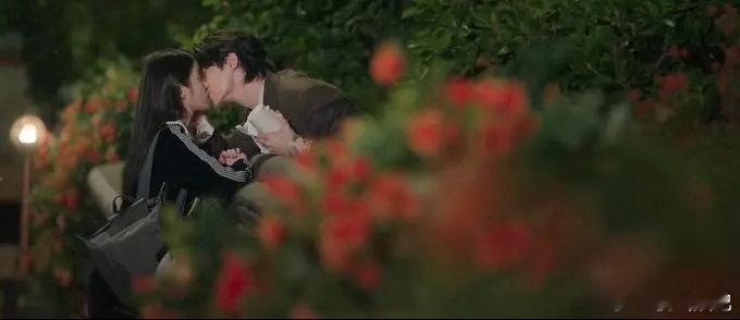 iu的侧脸好虐啊