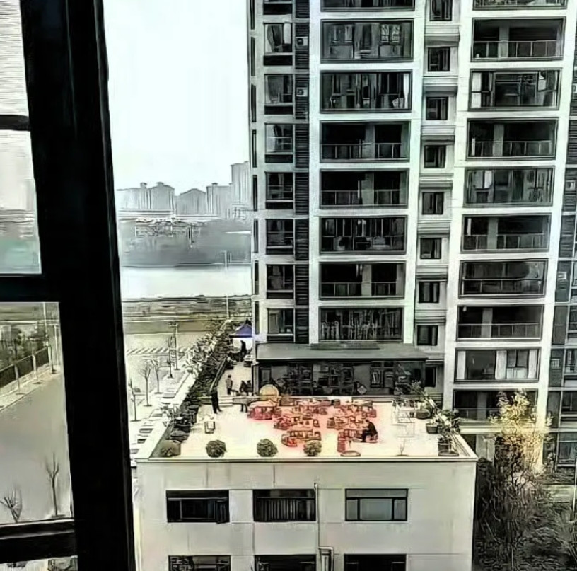 对这种人无语了，又不是他家买的，举报了