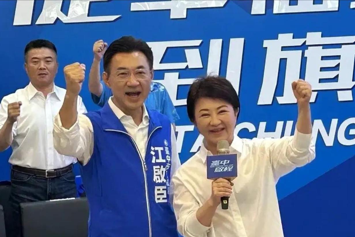 江启臣竞选团队成立，曾经的竞争对手杨琼璎被重用。8月1日，中国