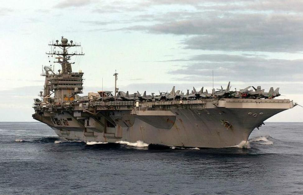 美国现役航母仅有11艘了！明年就要缩减为10艘了，因为据美国《星条旗报》报道，