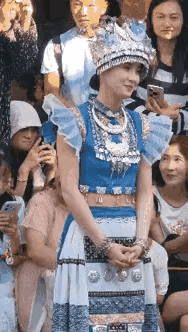 哎呦喂，这丫头怪凶的呢[呲牙笑]
