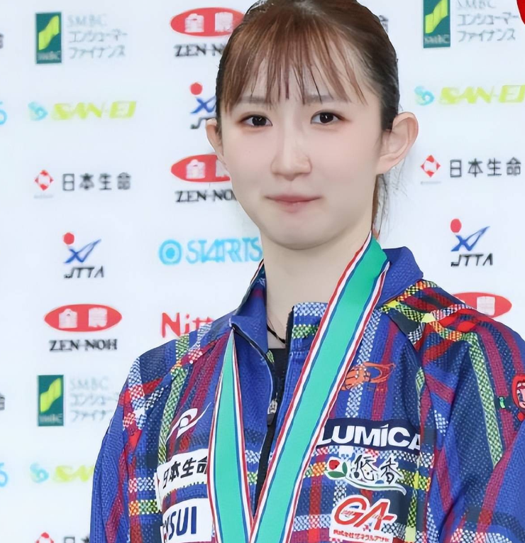 早田希娜不再美丽！如果说20岁之前的早田希娜是美女，不会有任何疑问。但随着岁月的