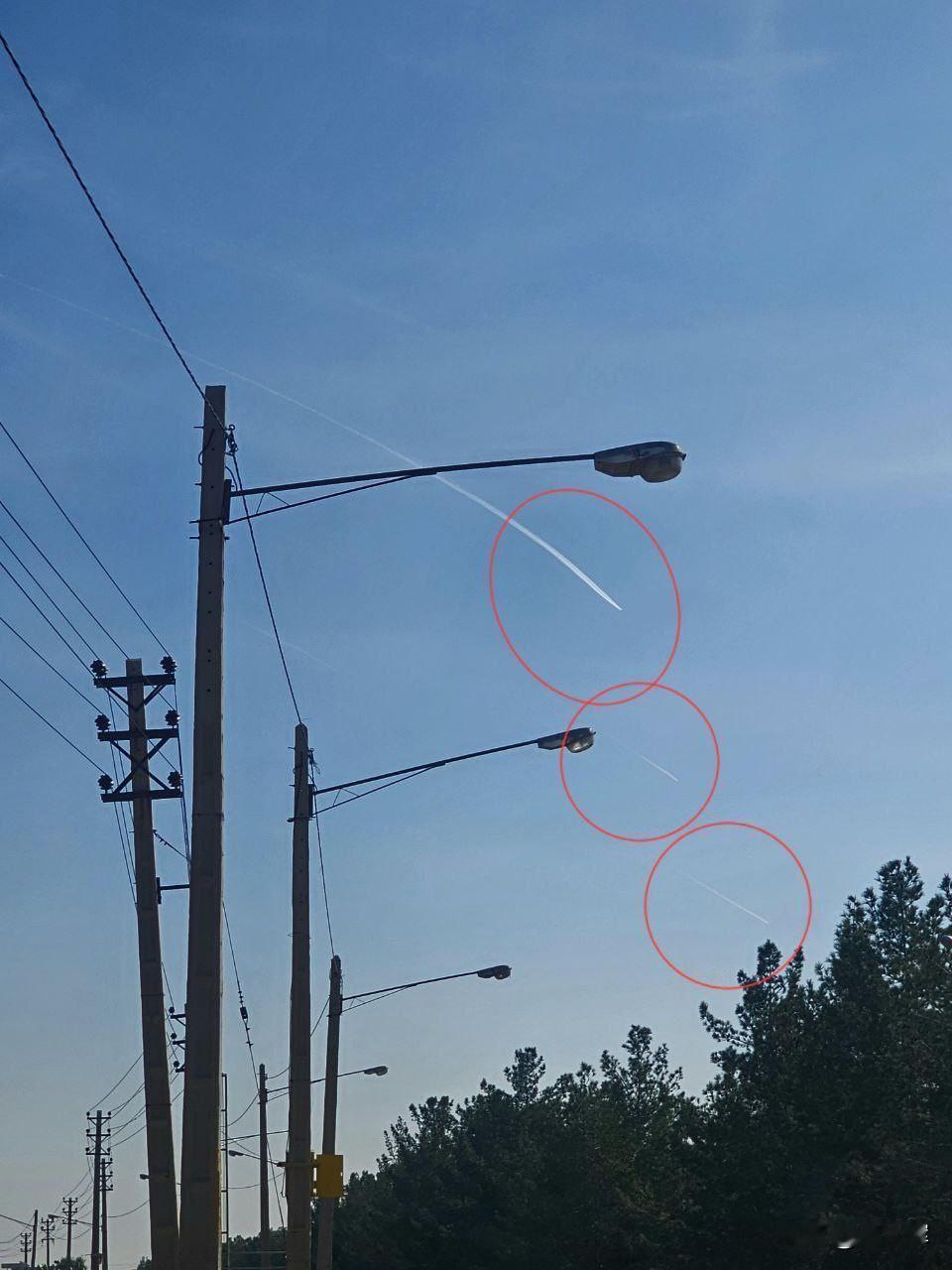 伊朗境内多座城市上空的导弹系统测试已进入第二天霍拉马巴德、马哈巴德、伊斯法