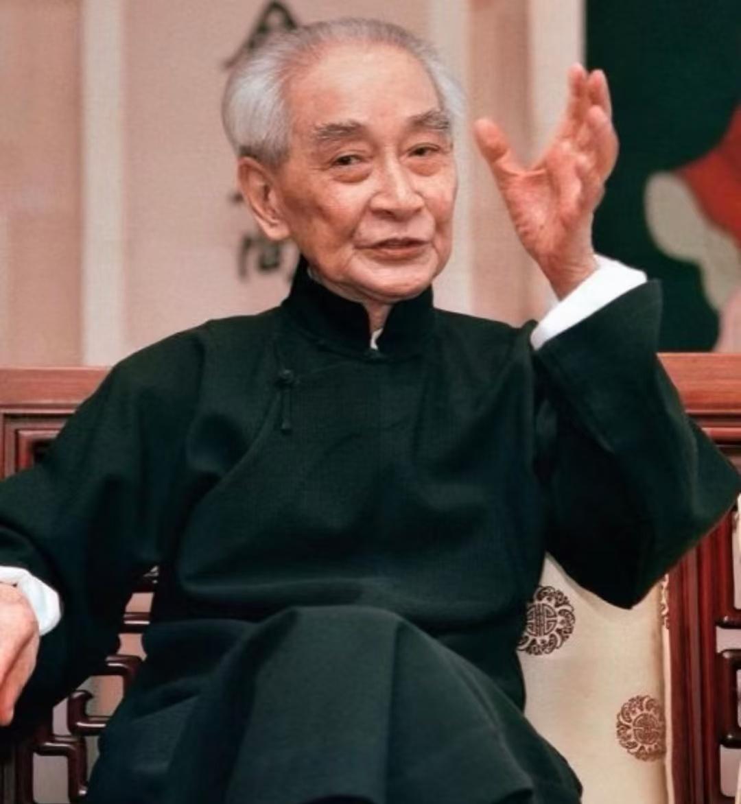 一位智者说：“一个人想要身体好，不是吃什么营养品也不是天天泡健身房，而是
