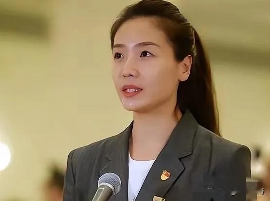 其实今天看到天津体育局最新发布的人事任命：魏秋月被免去天津体育运动学校副校长职务