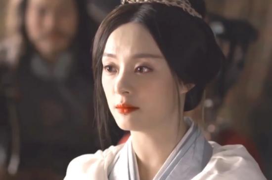 公元前272年，芈月设局，致义渠王于死地。甘泉宫内，一场精心策划的宴会，