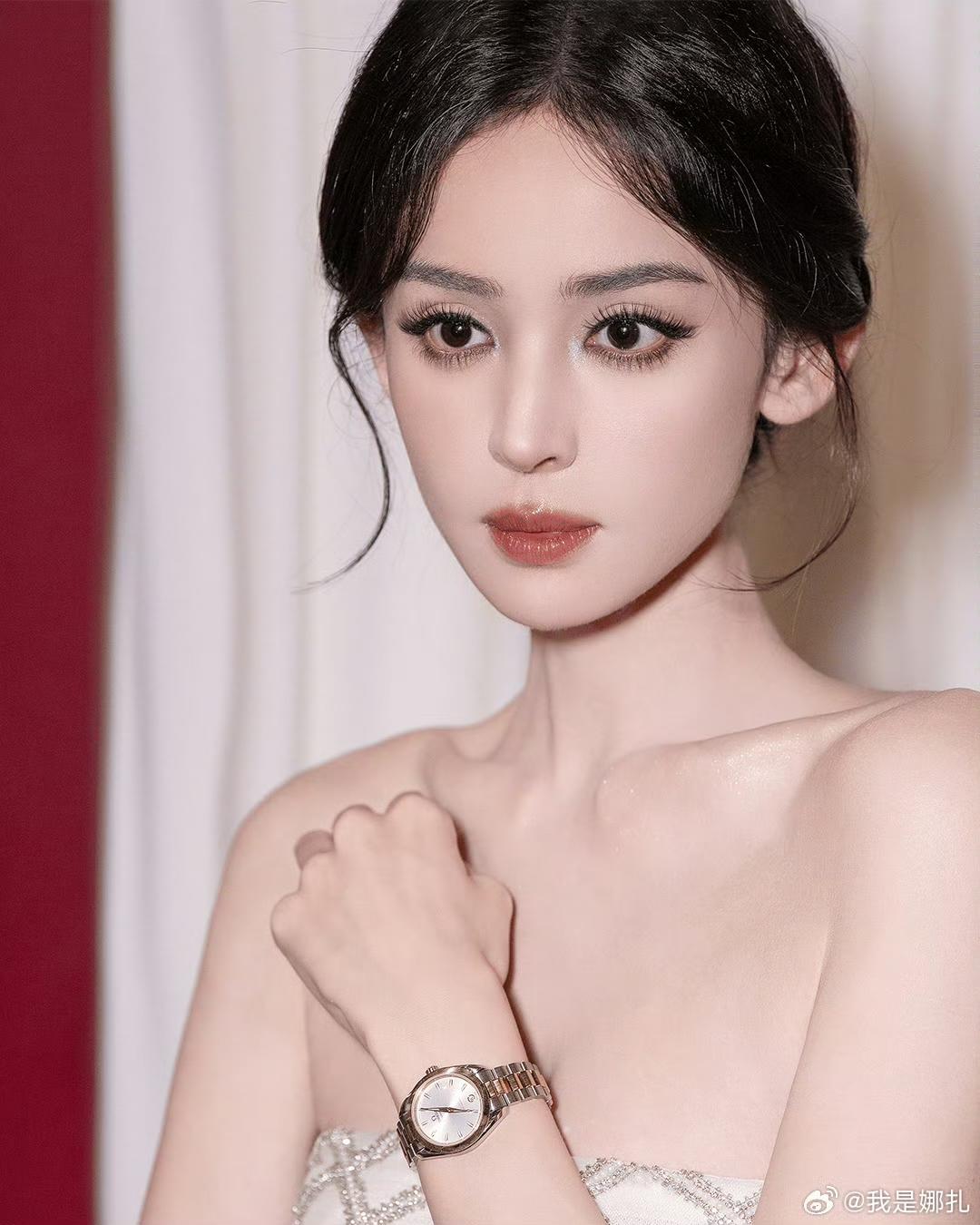 完全就是人间绝色