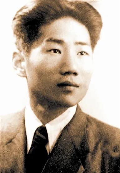 毛主席去世44年后,彭德怀绝密电报公开,揭开当年毛岸英牺牲真相。 1