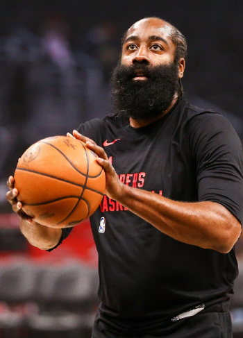 又回到了哈登伦纳德场场20分出头的打法了这种打法很难赢球，不给球星创造合适的进