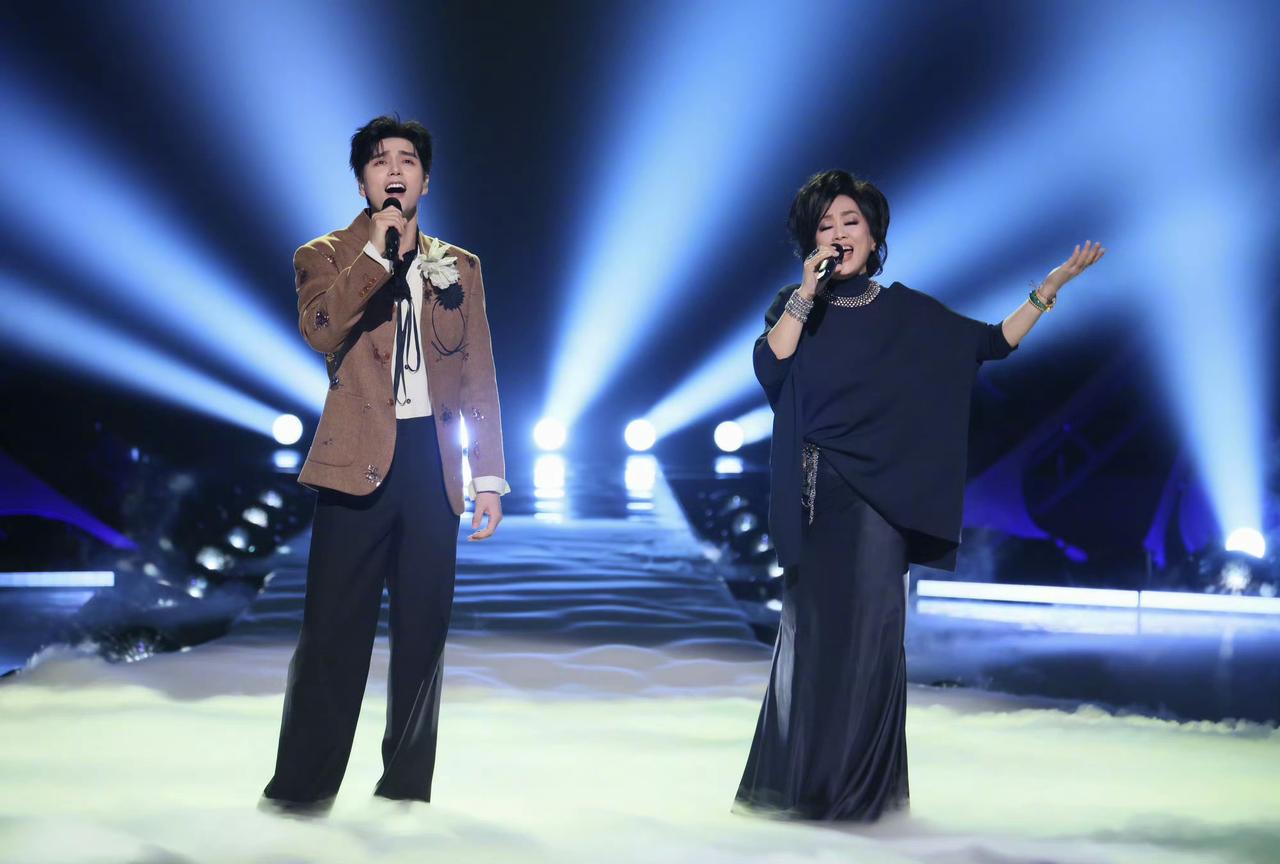 歌手2026最稳的歌手，已经出现，她就是齐豫！从遥遥领先，到后来的排名落后，