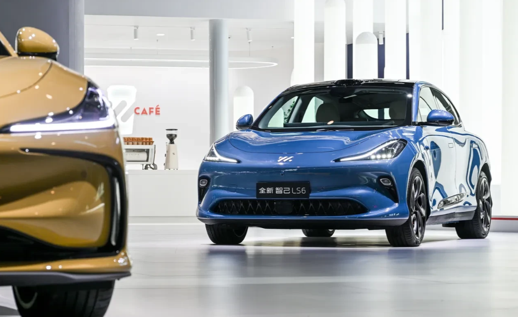 司机要消失了！马斯克的汽车预言了人类汽车的未来，对出租车行业也是强有力的挑战和冲击！