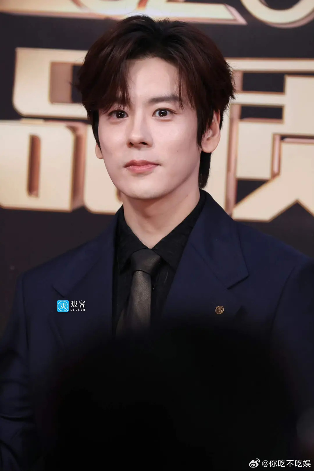 这同样高清怼脸镜头这次白敬亭真的有点输掉了