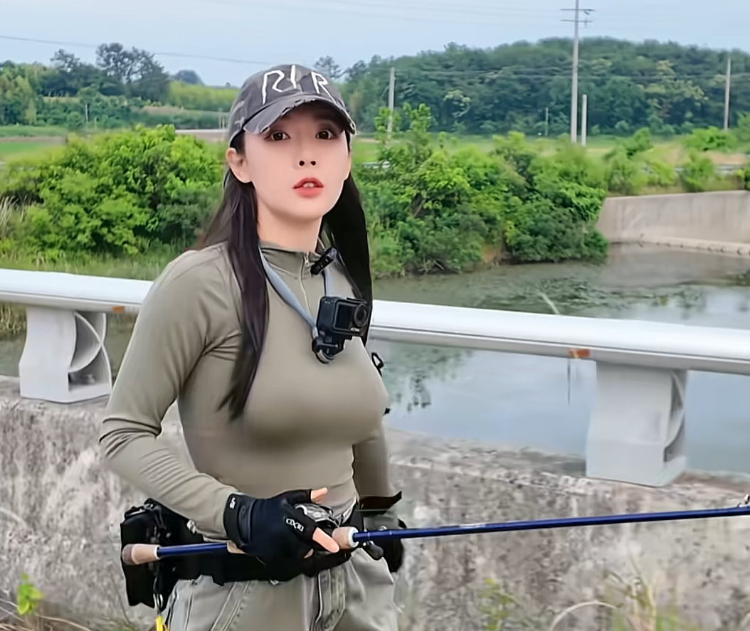 出发出发闺蜜要带我去钓鱼的